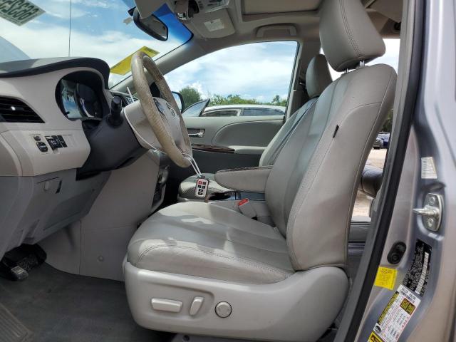 Photo 7 from auction – 2013 TOYOTA SIENNA XLE with VIN 5TDYK3DC3DS306325