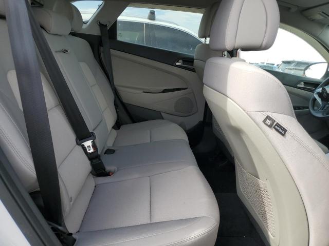 Photo 11 from auction – 2018 HYUNDAI TUCSON SE with VIN KM8J2CA40JU665892