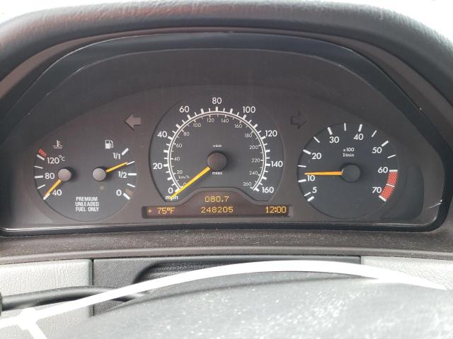 Photo 9 from auction – 1998 MERCEDES-BENZ E 320 with VIN WDBJF65F0WA528156