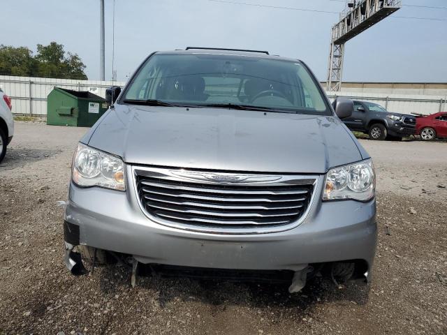 Photo 5 from auction – 2016 CHRYSLER TOWN & COU with VIN 2C4RC1BG1GR294698