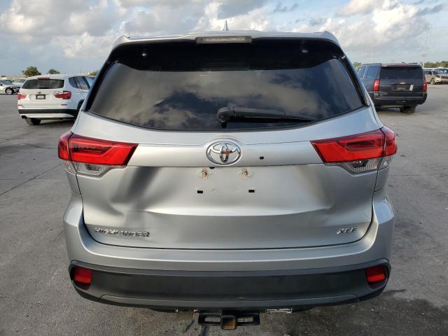 Photo 6 from auction – 2019 TOYOTA HIGHLANDER with VIN 5TDKZRFH5KS567742