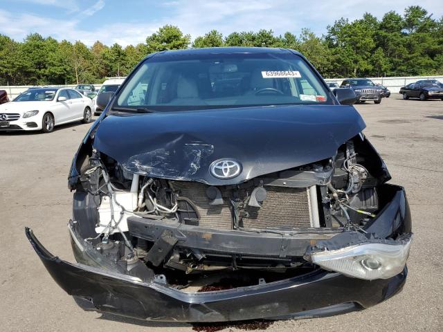 Photo 5 from auction – 2017 TOYOTA SIENNA XLE with VIN 5TDYZ3DC3HS772564