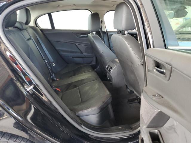 Photo 11 from auction – 2019 JAGUAR XE PREMIUM with VIN SAJAD4FX3KCP46739