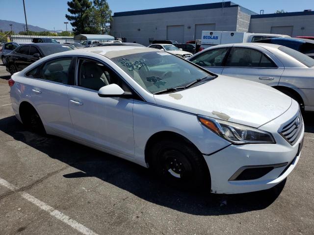 Photo 4 from auction – 2017 HYUNDAI SONATA SE with VIN 5NPE24AF2HH574320