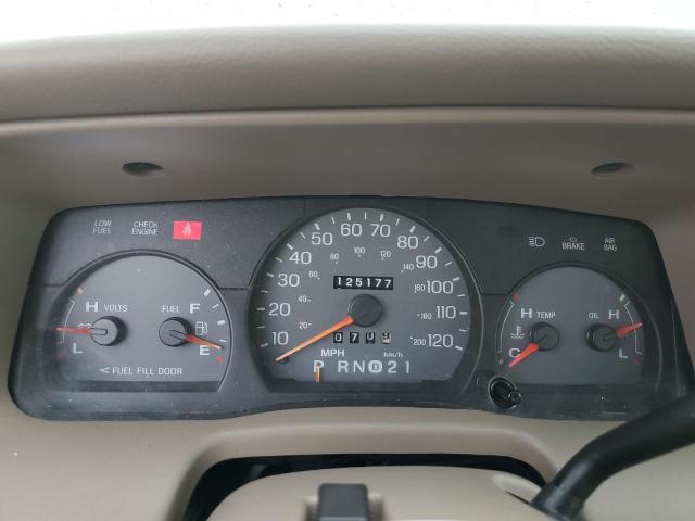 Photo 9 from auction – 2004 MERCURY GRAND MARQ with VIN 2MEFM74W14X692149
