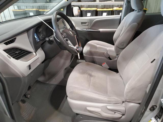 Photo 7 from auction – 2019 TOYOTA SIENNA with VIN 5TDZZ3DC8KS997252