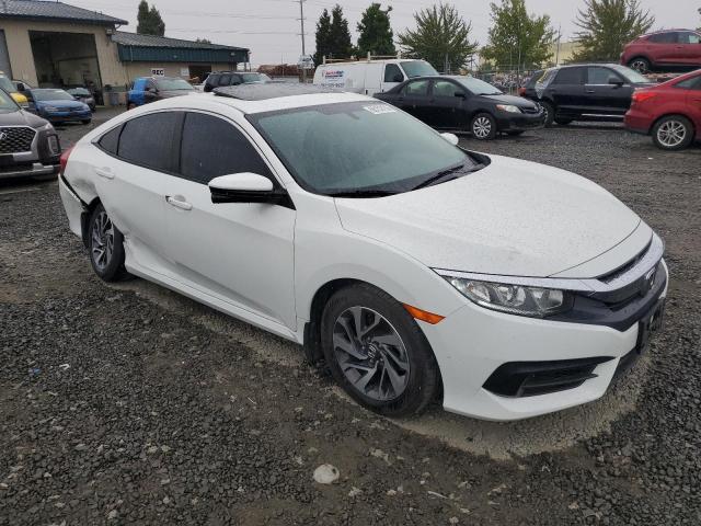 Photo 4 from auction – 2018 HONDA CIVIC EX with VIN 19XFC2F75JE203119