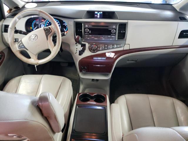 Photo 8 from auction – 2011 TOYOTA SIENNA XLE with VIN 5TDYK3DC1BS116830