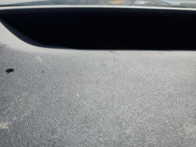 Photo 9 from auction – 2004 TOYOTA PRIUS with VIN JTDKB20U240020693