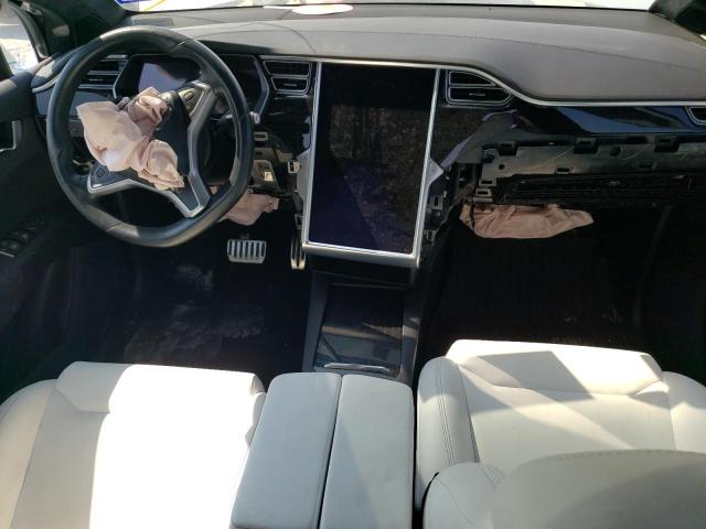 Photo 8 from auction – 2017 TESLA MODEL X with VIN 5YJXCBE25HF067055
