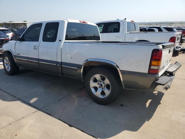Photo 2 from auction – 2000 CHEVROLET SILVERADO with VIN 1GCEC19VXYZ302341