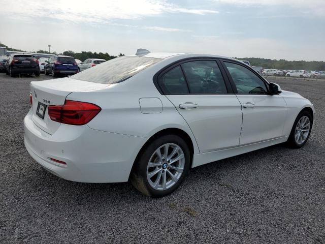 Photo 3 from auction – 2017 BMW 320 XI with VIN WBA8E5G33HNU45331