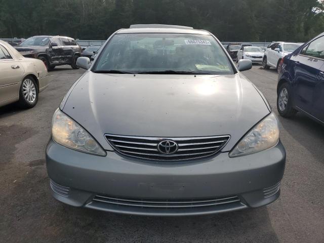 Photo 5 from auction – 2005 TOYOTA CAMRY LE with VIN 4T1BE30K55U520753