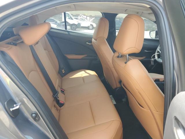 Photo 10 from auction – 2021 LEXUS UX 200 with VIN JTHX3JBH2M2044234