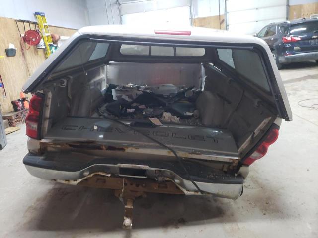 Photo 6 from auction – 2005 CHEVROLET SILVERADO with VIN 1GCEK14X25Z251618