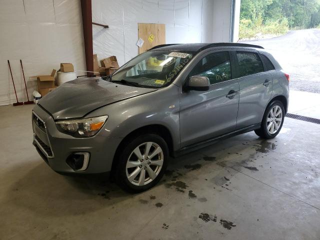 MITSUBISHI OUTLANDER 2015 مع رقم تعريف المركبة 4A4AR4AU0FE005867 - صورة من المزاد