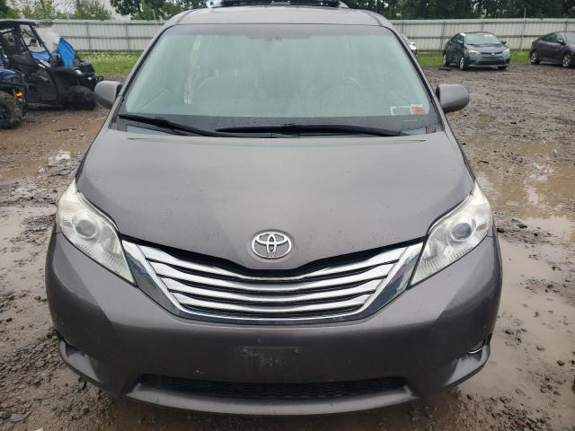 Photo 5 from auction – 2012 TOYOTA SIENNA XLE with VIN 5TDYK3DC9CS200783
