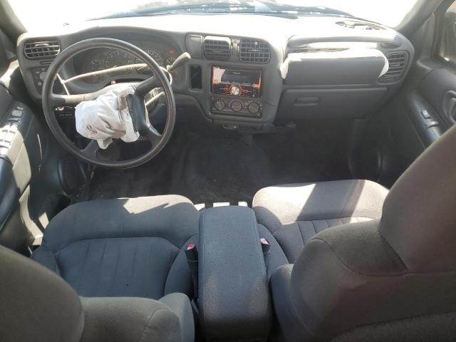 Photo 8 from auction – 2004 CHEVROLET BLAZER with VIN 1GNCS13X24K167094