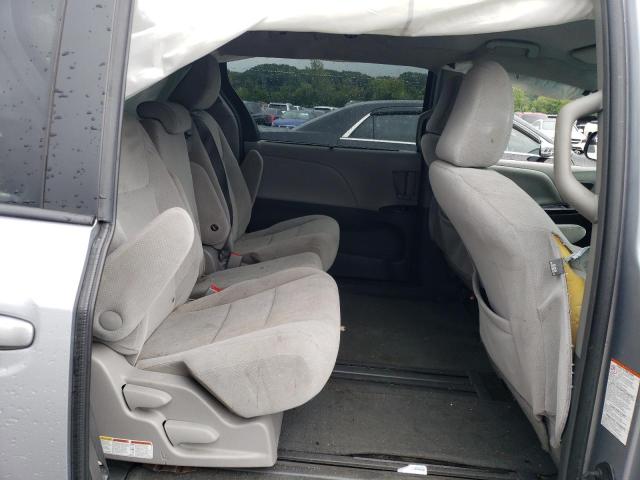 Photo 11 from auction – 2016 TOYOTA SIENNA LE with VIN 5TDKK3DC5GS695351