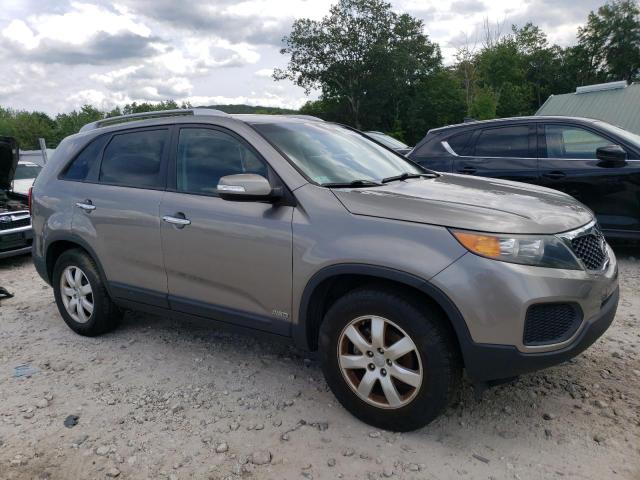 Photo 4 from auction – 2013 KIA SORENTO LX with VIN 5XYKTDA29DG390040