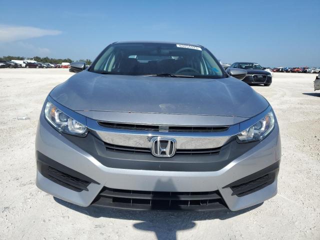 Foto 5 de la subasta – 2017 HONDA CIVIC EX con VIN 19XFC2F75HE008017