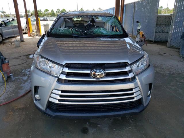 Фото 5 с аукциона – 2017 TOYOTA HIGHLANDER с VIN 5TDKZRFH6HS197488