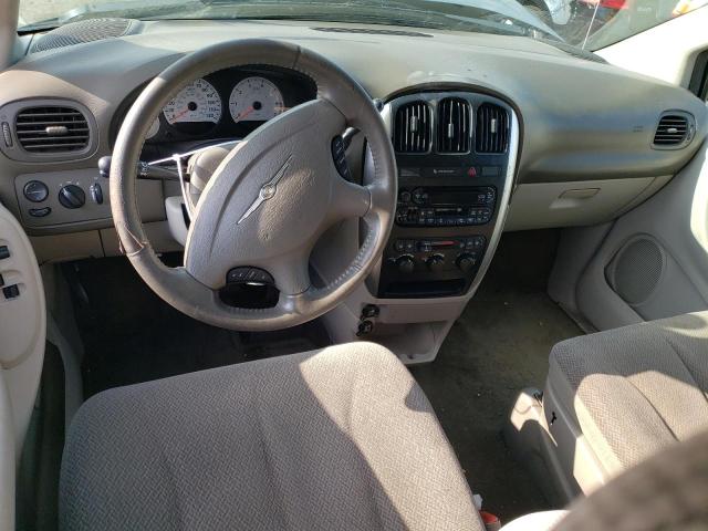 Photo 8 from auction – 2005 CHRYSLER TOWN & COU with VIN 2C4GP54L55R465995
