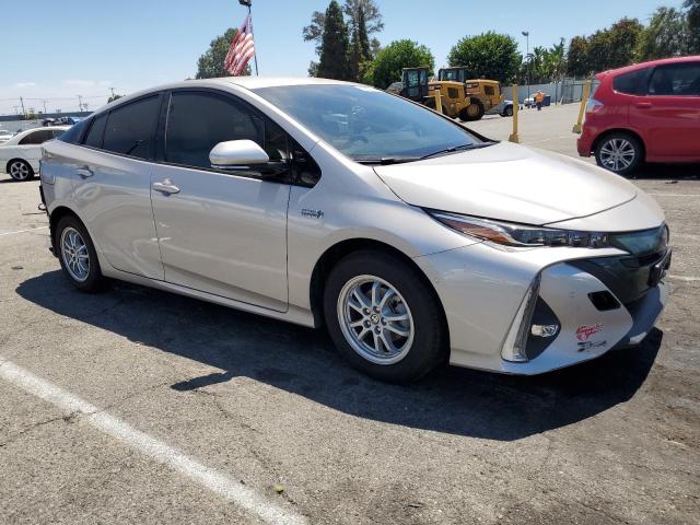 Photo 4 from auction – 2017 TOYOTA PRIUS PRIM with VIN JTDKARFP2H3026401