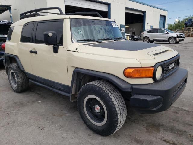 Photo 4 from auction – 2010 TOYOTA FJ CRUISER with VIN JTEBU4BF2AK095992