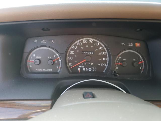 Photo 9 from auction – 2005 FORD CROWN VICT with VIN 2FAFP74WX5X151634