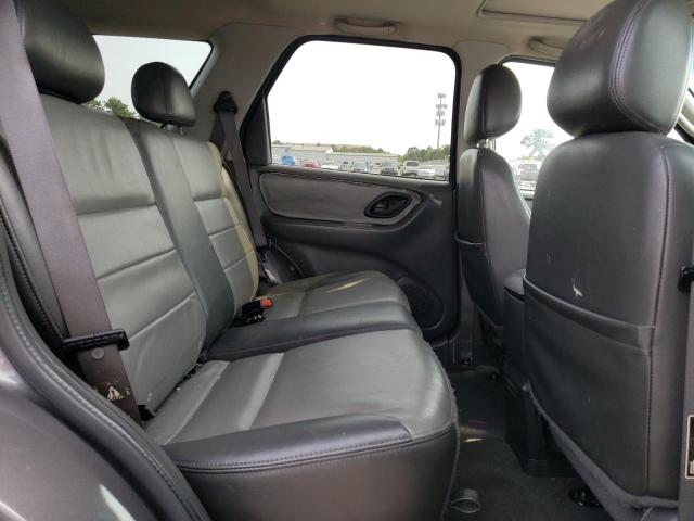 Photo 11 from auction – 2003 FORD ESCAPE XLT with VIN 1FMYU93183KB75763