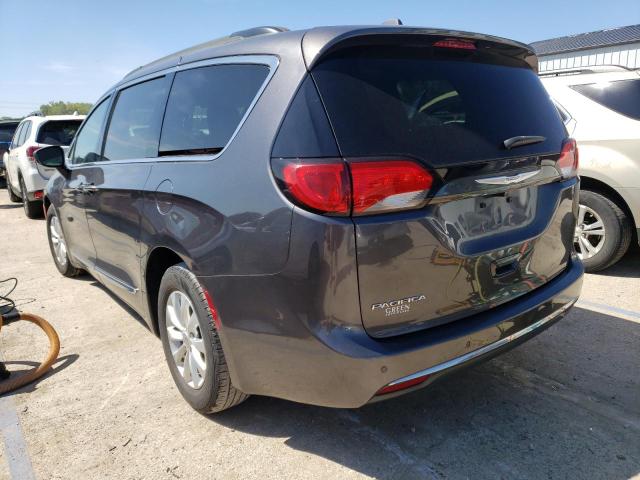 Photo 2 from auction – 2017 CHRYSLER PACIFICA T with VIN 2C4RC1BG1HR576583