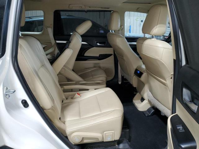 Снимка 11 от търг – 2017 TOYOTA HIGHLANDER с VIN 5TDJZRFH5HS420535