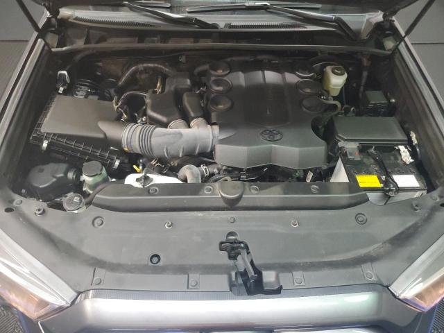 Photo 12 from auction – 2022 TOYOTA 4RUNNER SR with VIN JTEEU5JR4N5263960