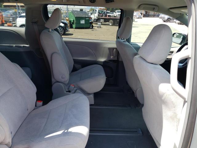 Photo 11 from auction – 2019 TOYOTA SIENNA with VIN 5TDZZ3DC2KS990958