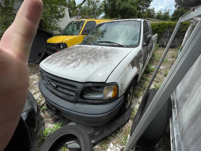 Photo 2 from auction – 2002 FORD F150 with VIN 1FTRX17W62NB25626