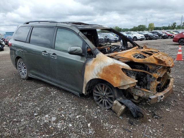 Photo 4 from auction – 2018 TOYOTA SIENNA XLE with VIN 5TDYZ3DC4JS958653