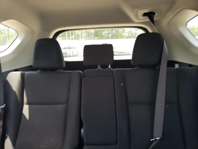 Photo 10 from auction – 2018 TOYOTA RAV4 LE with VIN JTMZFREV9JD130559