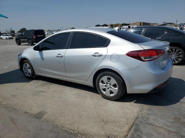 Photo 2 from auction – 2017 KIA FORTE LX with VIN 3KPFK4A77HE108075