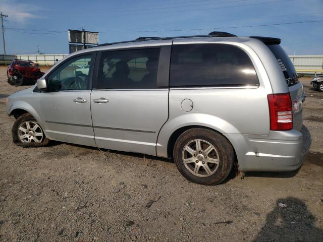 Photo 2 from auction – 2010 CHRYSLER TOWN & COU with VIN 2A4RR5D1XAR189772
