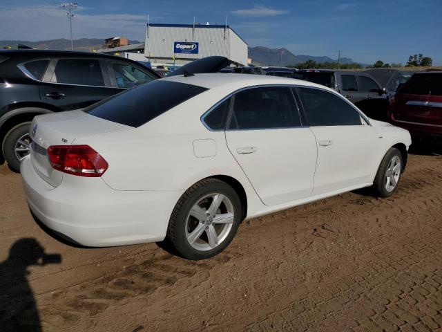 Photo 3 from auction – 2015 VOLKSWAGEN PASSAT S with VIN 1VWAS7A31FC114481