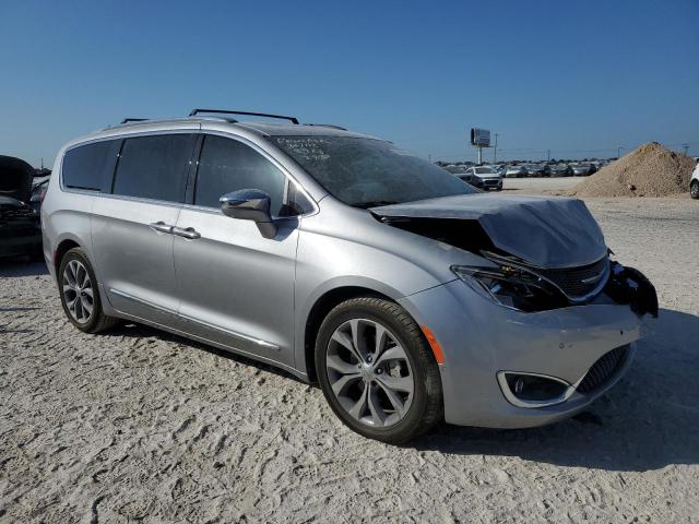 Photo 4 from auction – 2017 CHRYSLER PACIFICA L with VIN 2C4RC1GG5HR633487
