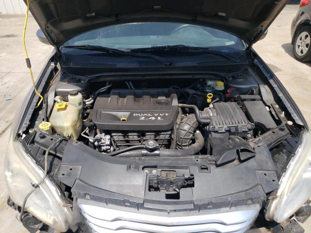Photo 11 from auction – 2012 CHRYSLER 200 LX with VIN 1C3CCBAB1CN248589