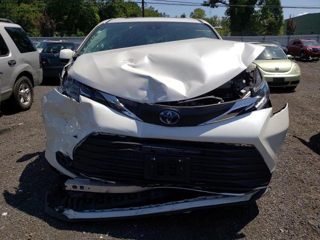 Photo 5 from auction – 2021 TOYOTA SIENNA XLE with VIN 5TDYRKEC9MS032312