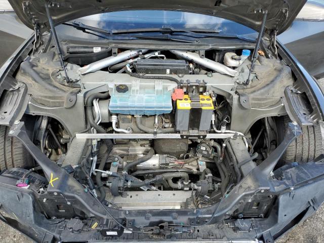 Photo 11 from auction – 2015 TESLA MODEL S with VIN 5YJSA1E2XFF109839