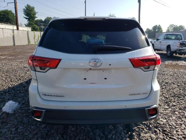 Photo 6 from auction – 2018 TOYOTA HIGHLANDER with VIN 5TDDZRFH3JS870607