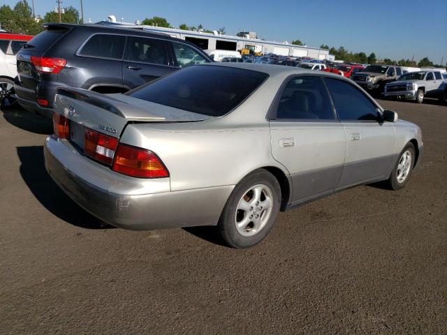 Photo 3 from auction – 1999 LEXUS ES 300 with VIN JT8BF28G4X0210257