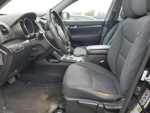 Photo 7 from auction – 2013 KIA SORENTO LX with VIN 5XYKTDA27DG362933