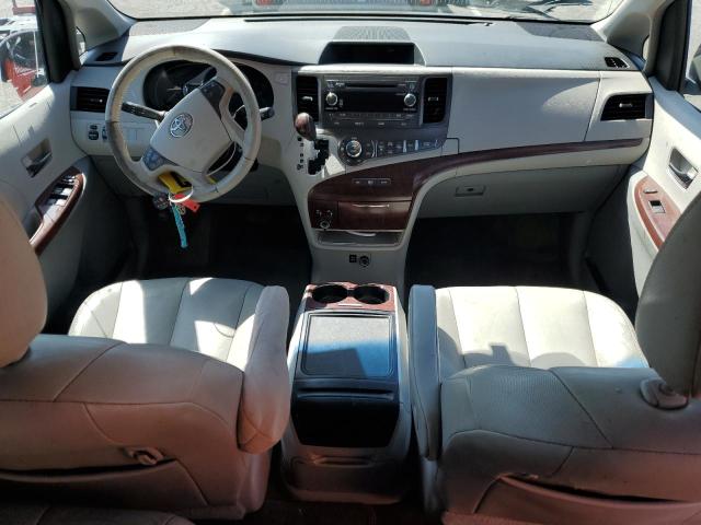 Photo 8 from auction – 2014 TOYOTA SIENNA XLE with VIN 5TDYK3DC7ES444290
