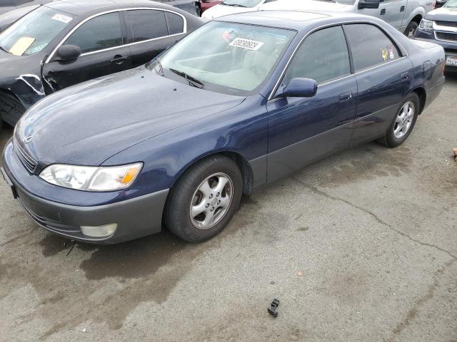 LEXUS ES 300 1998 with VIN JT8BF28G6W5045720 - Photo from auction